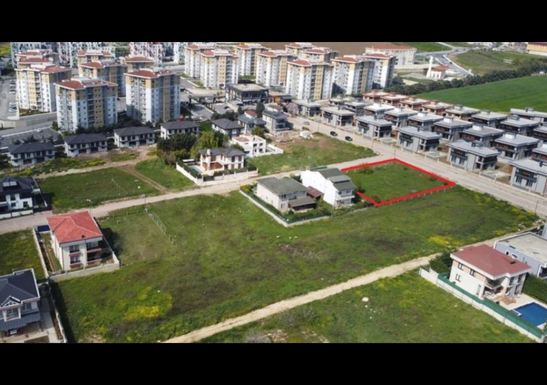 SİLİVRİ MİMARSİNAN'DA SATILIK VİLLA İMARLİ 1155 M2 MÜSTAKİL ARSA